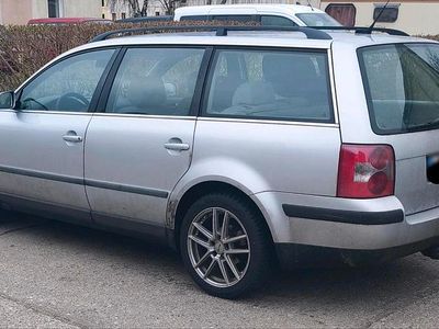 Gebraucht VW Passat 132 PS (97 kW) 2001 Silber Kombi