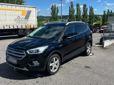 Gebraucht Ford Kuga 180 PS (132 kW) 2018 Schwarz SUV