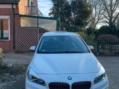 Gebraucht BMW 218 Luxury Line 136 PS (100 kW) 2018 Weiß Kombi