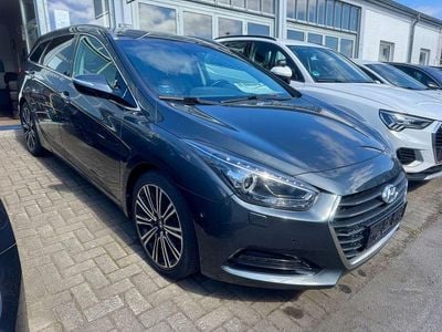 Usata Hyundai i40 Premium 141 CV (103 kW) 2016 Blu Berlina