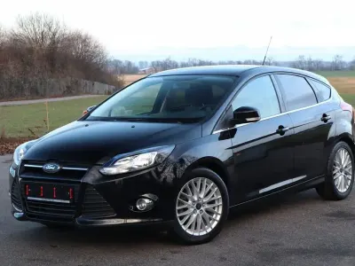 Gebraucht Ford Focus Champions Edition 95 PS (69 kW) 2011 Schwarz Limousine