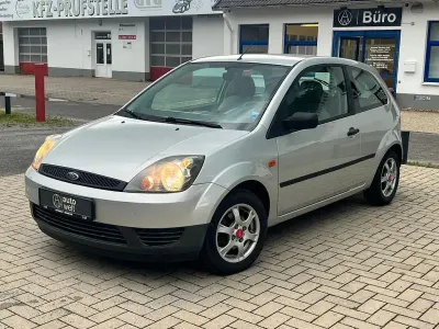 Gebraucht Ford Fiesta 69 PS (50 kW) 2003 Silber Kleinwagen