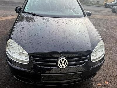 Second-hand VW Golf IV 90 CP (66 kW) 2004 Negru Hatchback