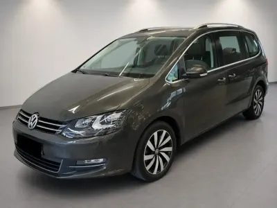 Gebraucht VW Sharan Highline 184 PS (135 kW) 2018 Braun Van / Kleinbus