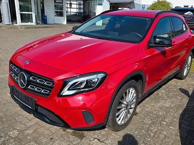 Gebraucht Mercedes GLA200 156 PS (114 kW) 2018 Rot SUV
