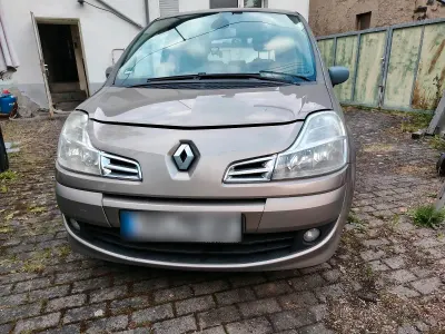 Gebraucht Renault Grand Modus 2009 Braun Van / Kleinbus