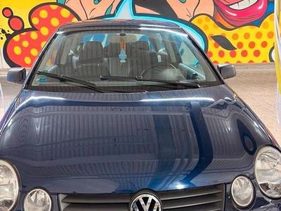 Blau Gebraucht 2004 VW Polo Kleinwagen | 1.200 €