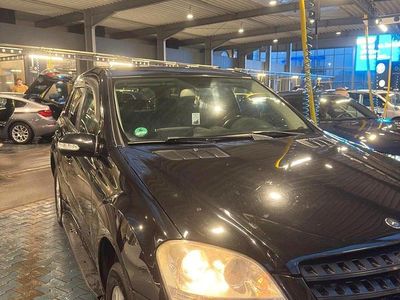 Usata Mercedes ML320 2008 Nero SUV