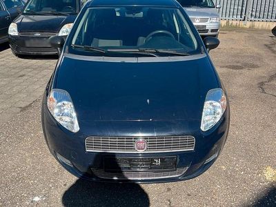 Gebraucht Fiat Grande Punto 78 PS (57 kW) 2009 Blau Kleinwagen