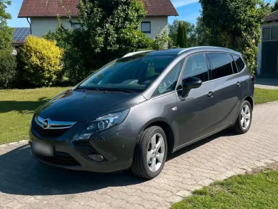 Gebraucht Opel Zafira 130 PS (95 kW) 2012 Grau Van / Kleinbus
