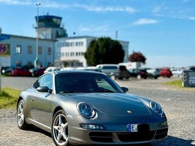 Porsche 911 Carrera