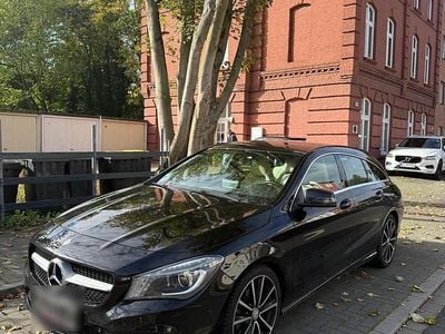 Mercedes CLA200