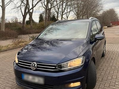 Gebraucht VW Touran 150 PS (110 kW) 2017 Blau Van / Kleinbus