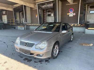 Mercedes C180