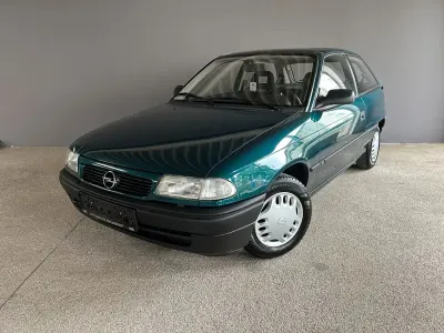 Gebraucht Opel Astra 60 PS (44 kW) 1995 Grün Kombi