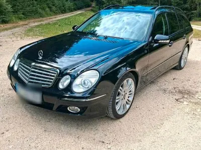 Gebraucht Mercedes E350 Elegance 272 PS (200 kW) 2008 Schwarz Limousine