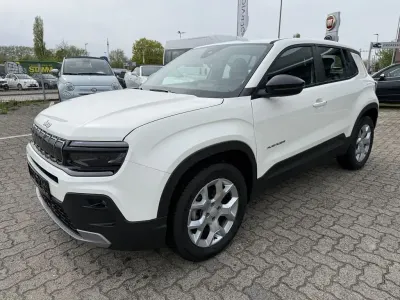 Gebraucht Jeep Avenger Altitude 101 PS (74 kW) 2025 Snow white SUV