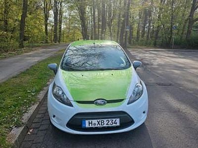Occasion Ford Fiesta Ambiente 60 ch (44 kW) 2012 Blanc Citadine