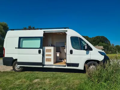 Gebraucht Peugeot Boxer 97 PS (71 kW) 2018 Weiß Van