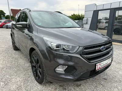 Gebraucht Ford Kuga ST-Line 150 PS (110 kW) 2018 Grau SUV