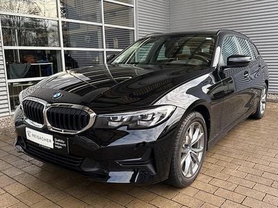 Gebraucht BMW 318 Advantage 156 PS (114 kW) 2022 Schwarz uni Kombi