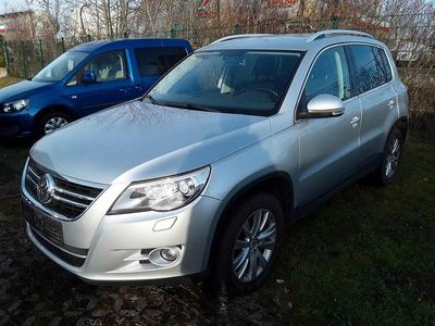 Silber Gebraucht 2009 VW Tiguan Sportline SUV | 12.490 € (Teuer)