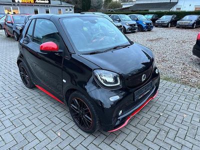 Nachtschwarz Gebraucht 2019 Smart ForTwo Cabrio Cabrio | 25.499 €