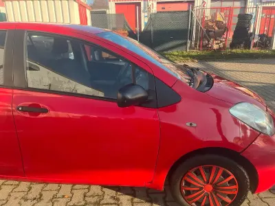 Gebraucht Toyota Yaris 69 PS (50 kW) 2010 Kleinwagen
