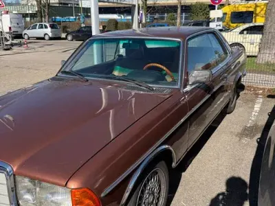 Gebraucht Mercedes 280 185 PS (136 kW) 1979 Braun Coupé