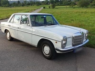 Gebraucht Mercedes /8 105 PS (77 kW) 1970 Weiß Limousine