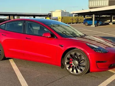 Occasion Tesla Model 3 Performance 377 kW (513 ch) 2021 Rouge Berline