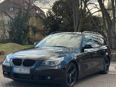 Gebraucht BMW 525 197 PS (144 kW) 2008 Schwarz Kombi