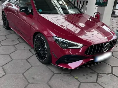 Gebraucht Mercedes CLA35 AMG AMG 306 PS (225 kW) 2023 Rot Coupé