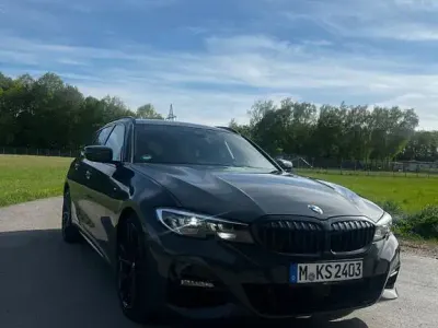 Gebraucht BMW 320 Sport Line 190 PS (139 kW) 2022 Grau Kombi