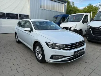 Używany VW Passat Business 150 KM (110 kW) 2023 Biały Kombi