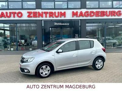 Usata Dacia Sandero Lauréate 73 CV (53 kW) 2017 Argento Utilitaria