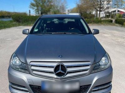 Gebraucht Mercedes C180 Avantgarde 156 PS (114 kW) 2012 Grau Limousine