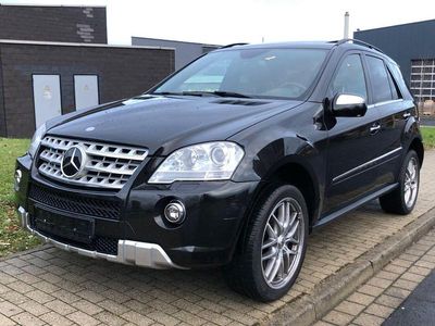 Usata Mercedes ML500 AMG 387 CV (284 kW) 2010 Nero SUV