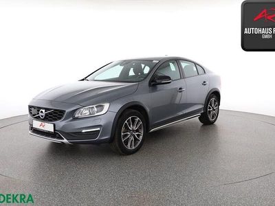 Gebraucht Volvo S60 CC 190 PS (139 kW) 2017 Grau (metallic) Limousine