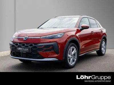 Neu VW T-Roc Style 116 PS (85 kW) 2026 Flame red metallic SUV