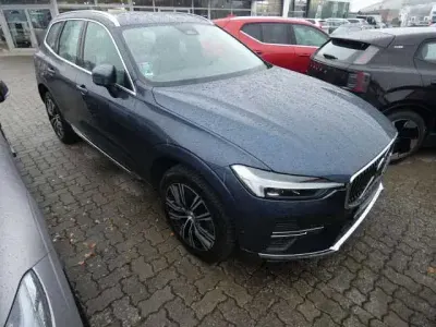 Gebraucht Volvo XC60 Inscription 250 PS (183 kW) 2021 Blau SUV