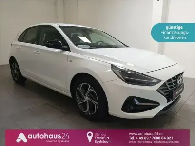 Brugt Hyundai i30 Intro Edition 120 HK (88 kW) 2021 Hvid Sedan