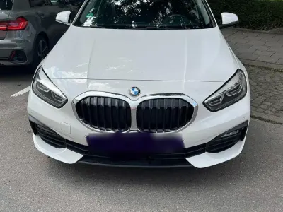 Gebraucht BMW 118 Sport Line 136 PS (100 kW) 2021 Weiß Limousine