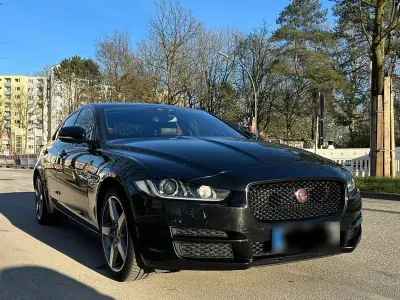 Usata Jaguar XE 200 CV (147 kW) 2017 Nero Berlina