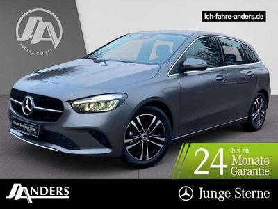 Gebraucht Mercedes B180 Progressive 150 PS (110 kW) 2024 Mountaingrau Van / Kleinbus