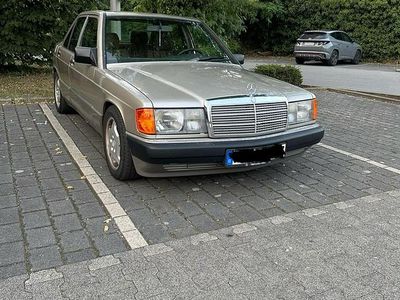 Silber Gebraucht 1990 Mercedes 190 Limousine | 4.500 €