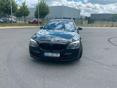 BMW 740