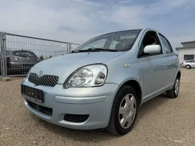 Gebraucht Toyota Yaris Sol 65 PS (47 kW) 2005 Silber Limousine