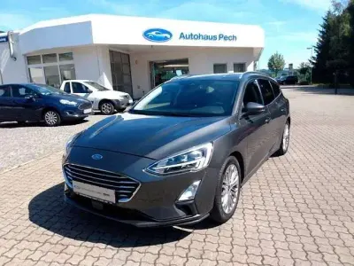Gebraucht Ford Focus Titanium 150 PS (110 kW) 2019 Magneticgraumetallic Kombi