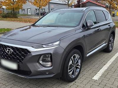 Gebraucht Hyundai Santa Fe Premium 185 PS (136 kW) 2019 Grau SUV